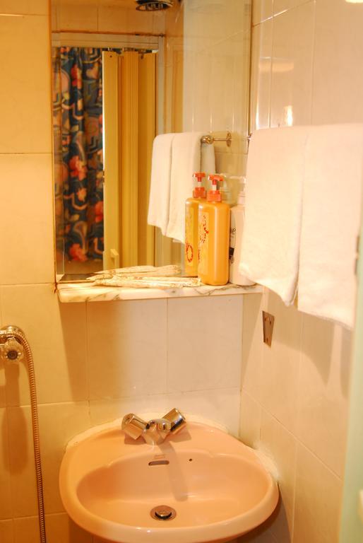 Royal Capital Hotel Kowloon  Eksteriør bilde